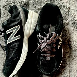 New Balance boy shoes - never worn- size 13